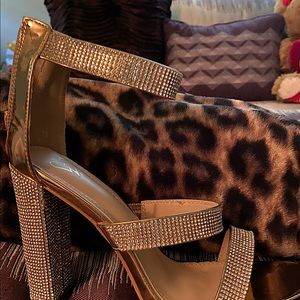 Size 8 1/2  Gold heels with rhinestone crystals